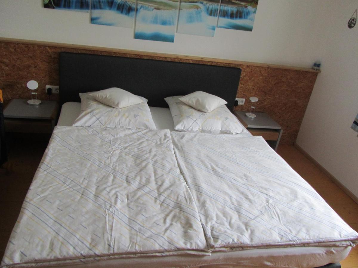 Apartament Marienstrasse Neukirchen vorm Wald Zewnętrze zdjęcie